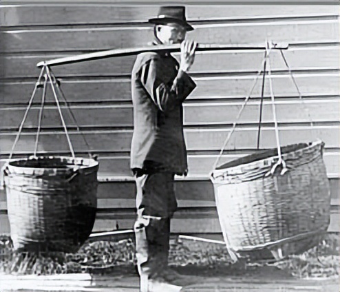 城市扩大了乡村却荒芜了,城市扩张农田