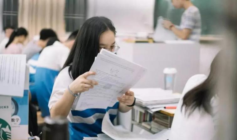 高考成绩为什么0-180分不会显示,高考0分怎么逆转分数