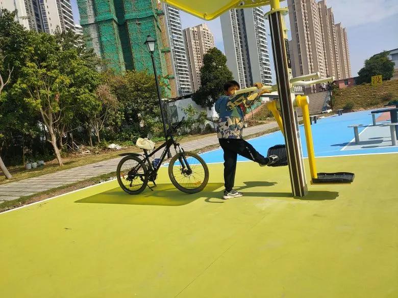 赞！钦江边这个智能运动场智能感满满，你去过吗？