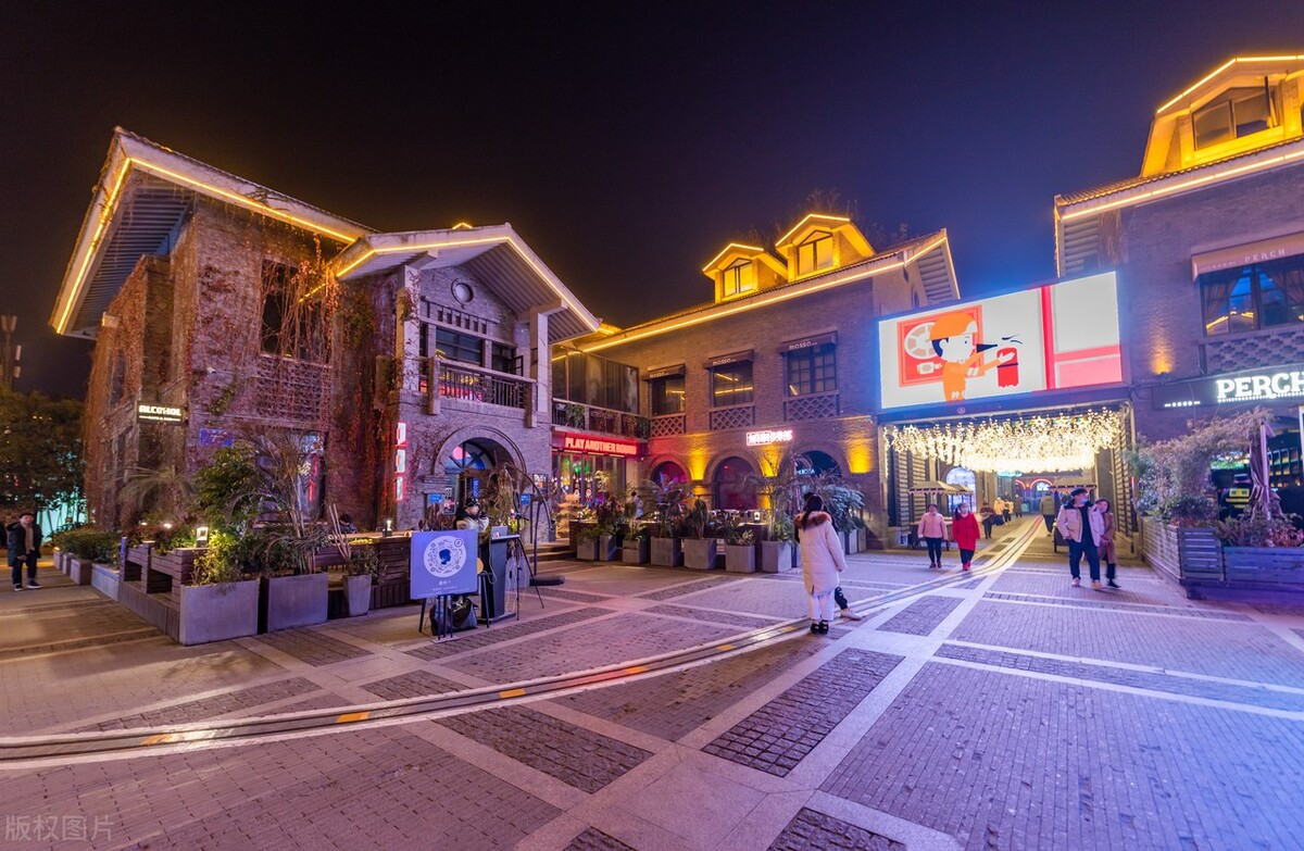 南京人真的没有夜生活吗,上海和南京哪个夜生活丰富