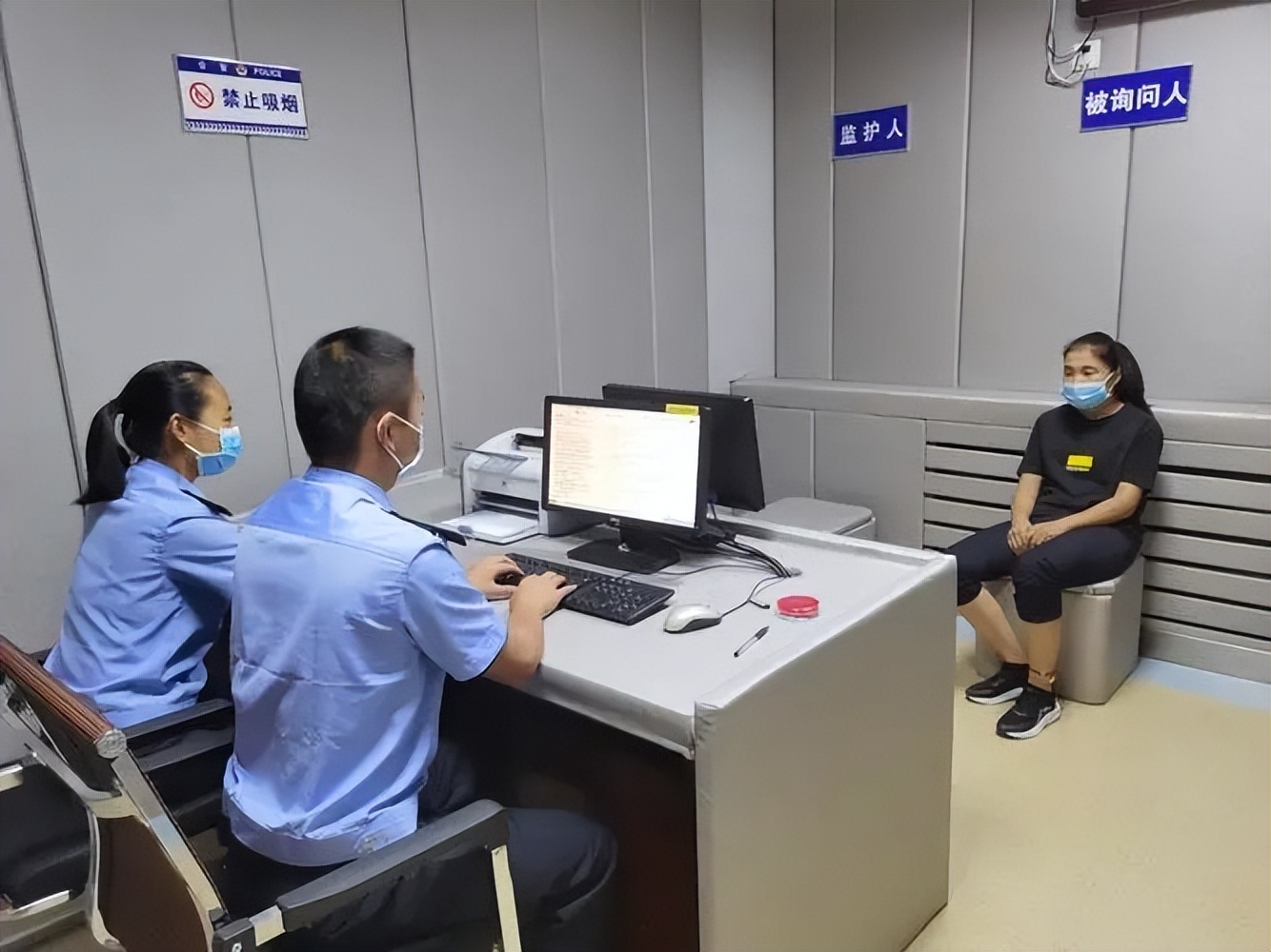 女孩街头扮牛乞讨救父是哪里的,15岁少女街头扮牛救父怎样感叹