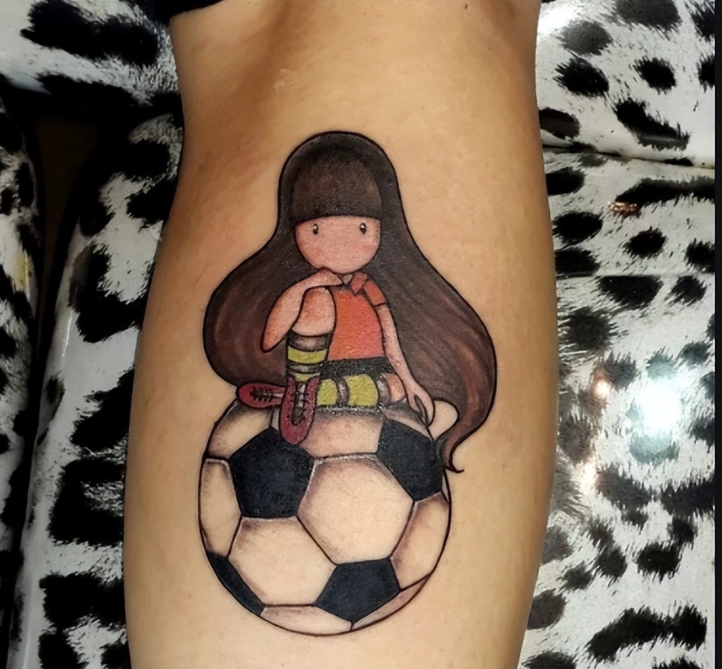 老外纹身汉字搞笑,外国人的奇葩汉字纹身