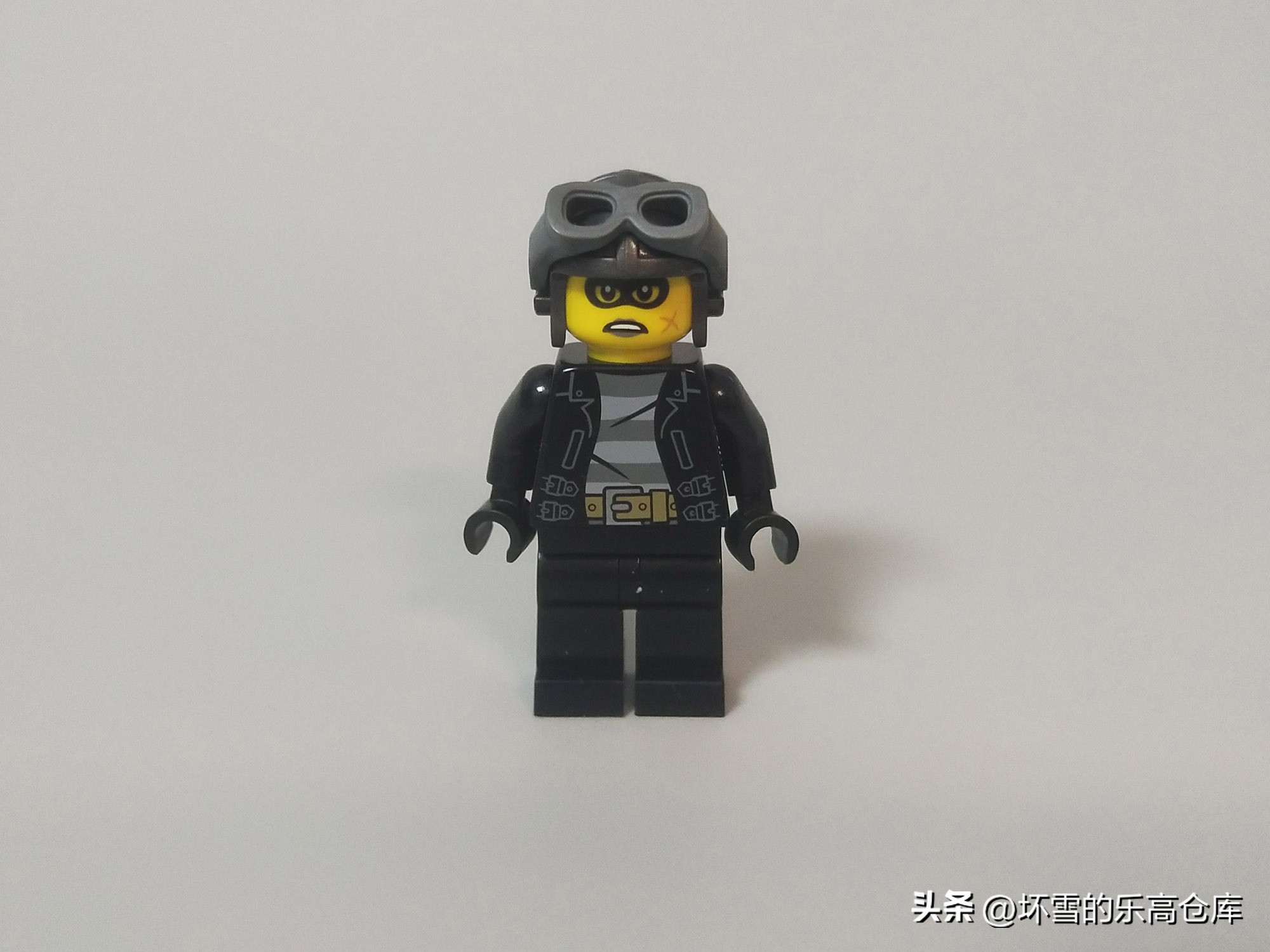 乐高押运警车,买乐高警察玩具视频