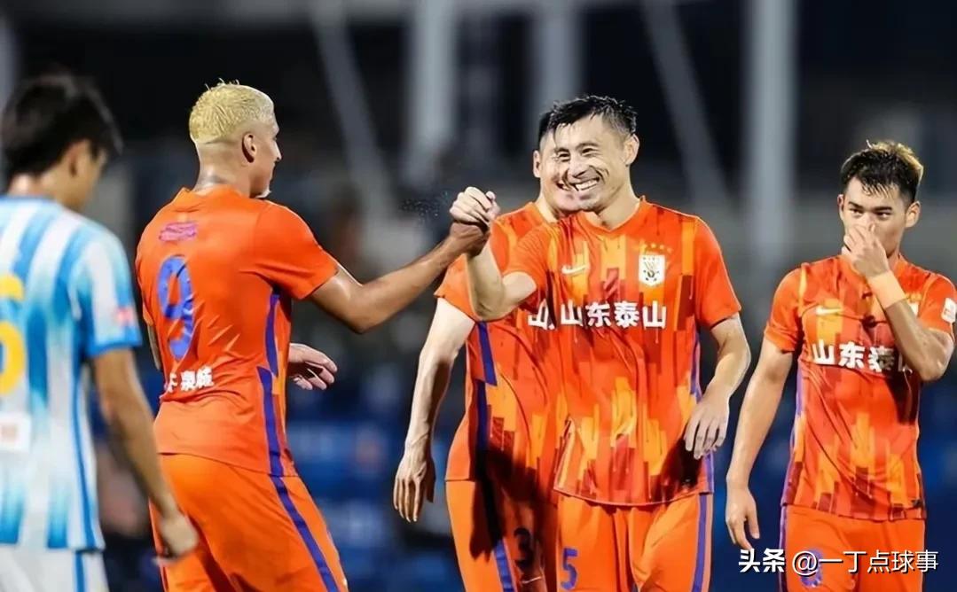中超：海港3-0津门虎暂登顶,中超最终积分榜三镇榜首海港第四