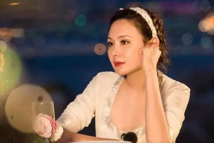 程莉莎郭晓东结婚视频,程莉莎倒追郭晓冬妻子的浪漫旅行