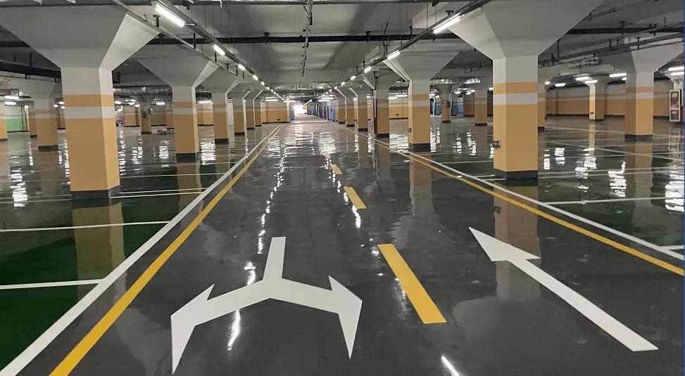 小区车位只卖不租业主拒交物业费,小区车位只卖不租集体请律师