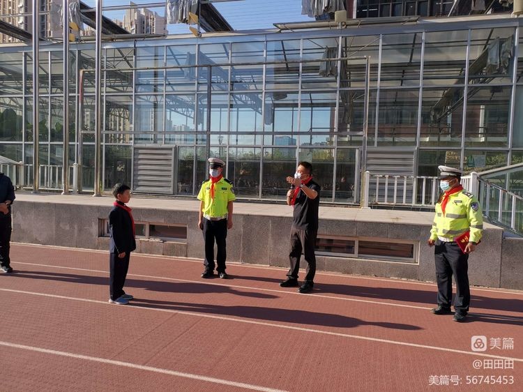 文明交通伴我行：小店区第二实验小学交通宣传月在行动