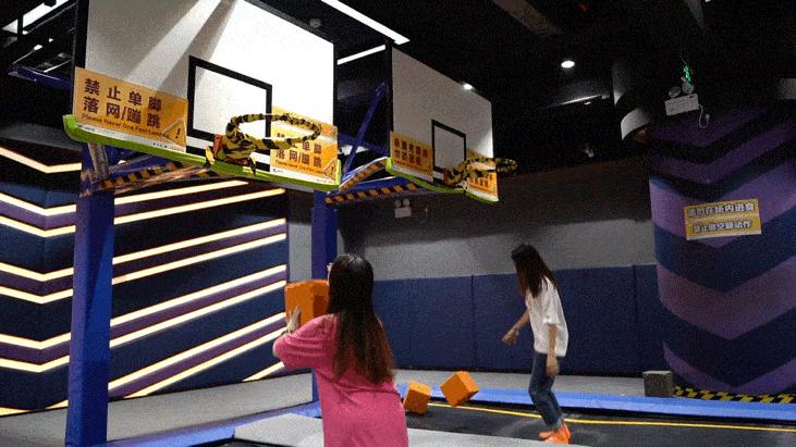 499元蹦床公园,5000平蹦床公园