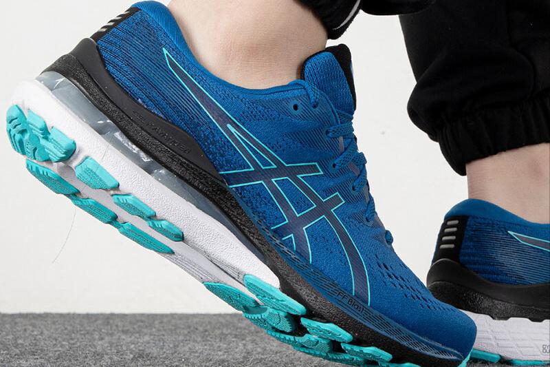 低足弓适合穿什么功能的跑鞋,足弓正常有没有必要穿支撑类跑鞋