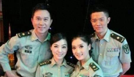 凤凰传奇被特招后退伍没,凤凰传奇特招入伍多久