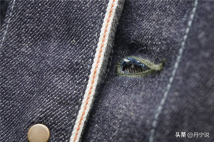 丹宁牛仔外套搭配,丹宁牛仔外套怎么搭配