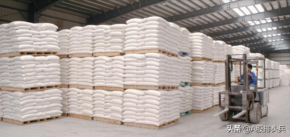 光伏板块最新消息业绩,锂电材料业绩暴增20倍个股