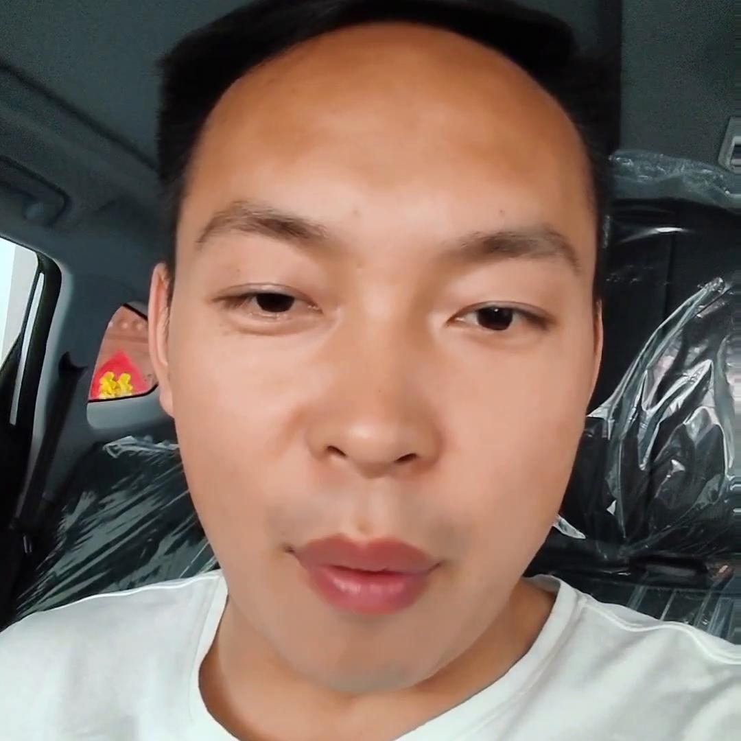 国产新能源汽车对比燃油车,新能源汽车好还是燃油版车型好