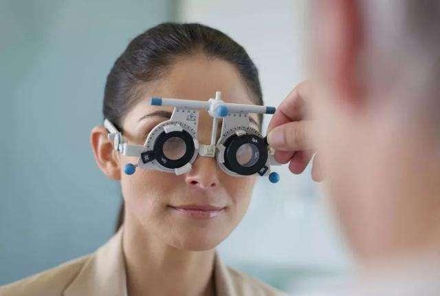 激光治疗近视眼的危害和后遗症,做近视眼激光手术的缺点与后遗症