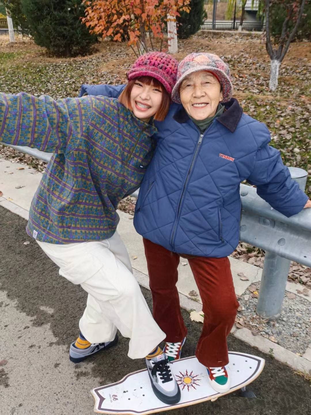 老年人60-70岁洋气帽子春秋款,冬季适合四十岁穿的减龄洋气套装