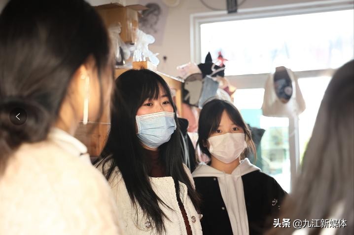 涓ユ厛鐩告祹绔嬪痉鏍戜汉,涓ユ厛鐩告祹涓轰汉甯堣〃