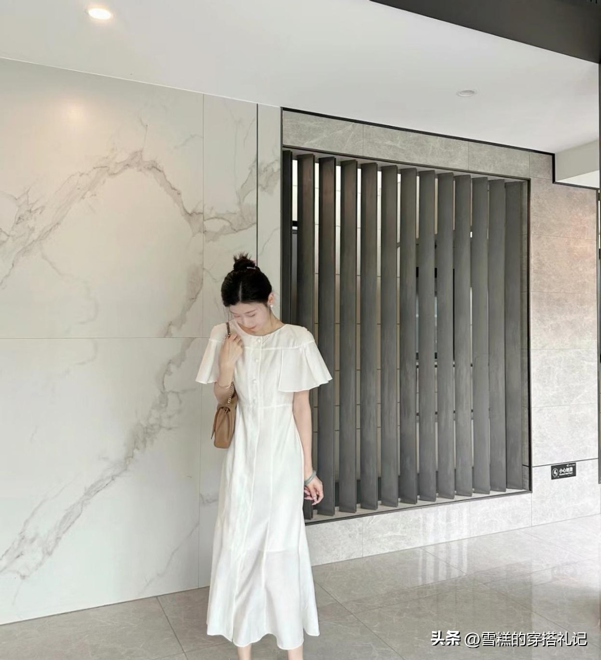 女人千万不要穿哪三种裙,女人必穿的四种裙