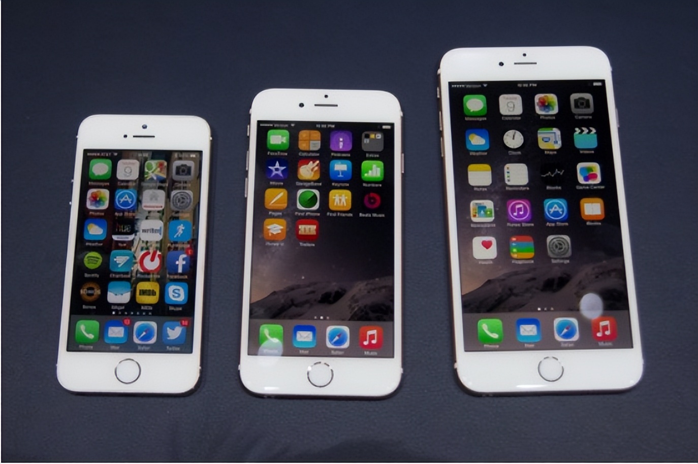 新手买手机如何看是不是正品,在官网买手机一般有假货吗