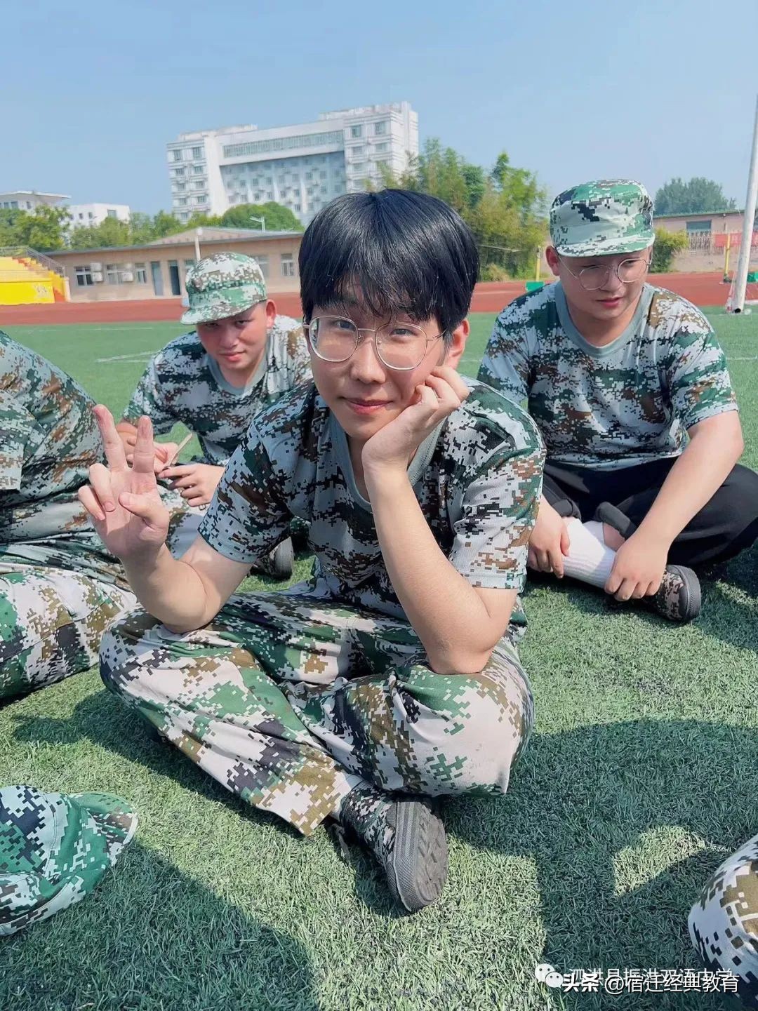 2019级新生军训掠影之动作篇,直击2022级新生军训汇演现场