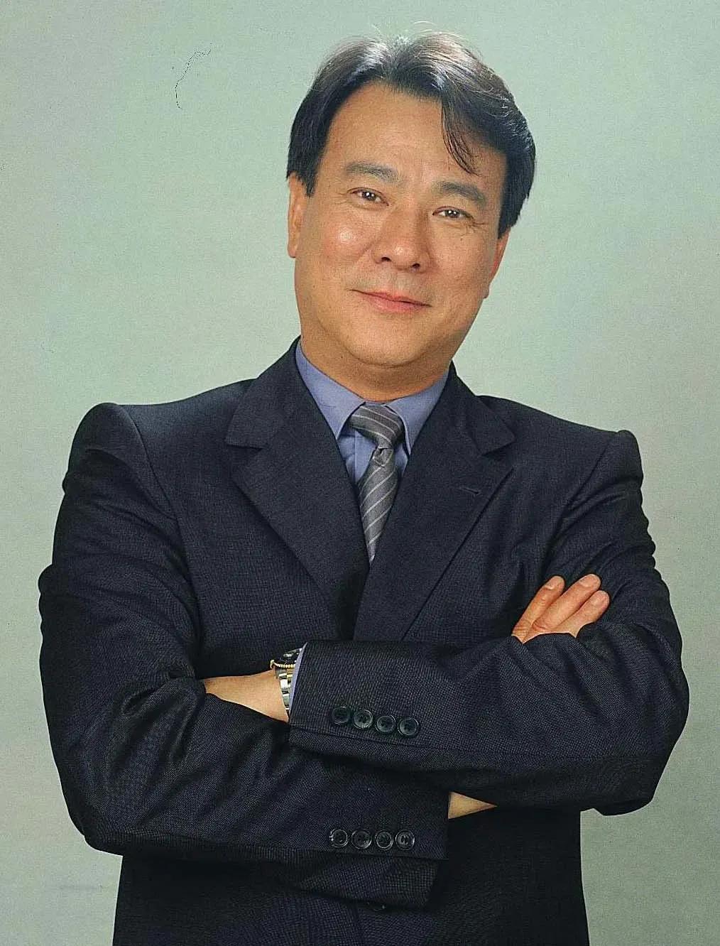 第41届香港电影金像奖颁奖刘青云,41届香港金像奖最佳男主角刘青云