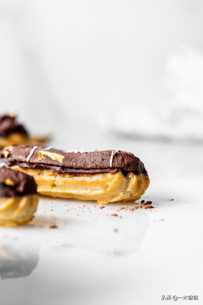 巧克力酱泡芙的做法,巧克力脆皮泡芙花生酱