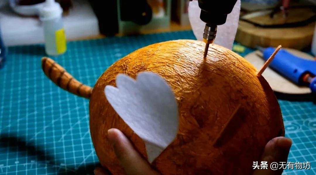 该怎么用纸做虎年灯笼,以虎年为主题的精美灯笼教程