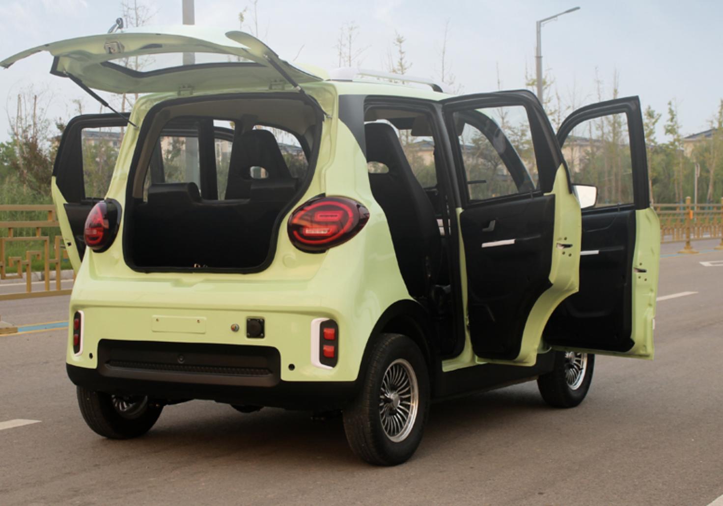 低速新能源四座四轮车,封闭四轮车最新款五座新能源