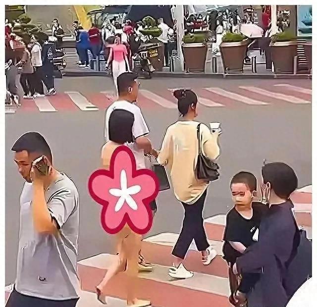 男子在小区裸晒补钙后续,男子在小区裸晒补钙犯法么