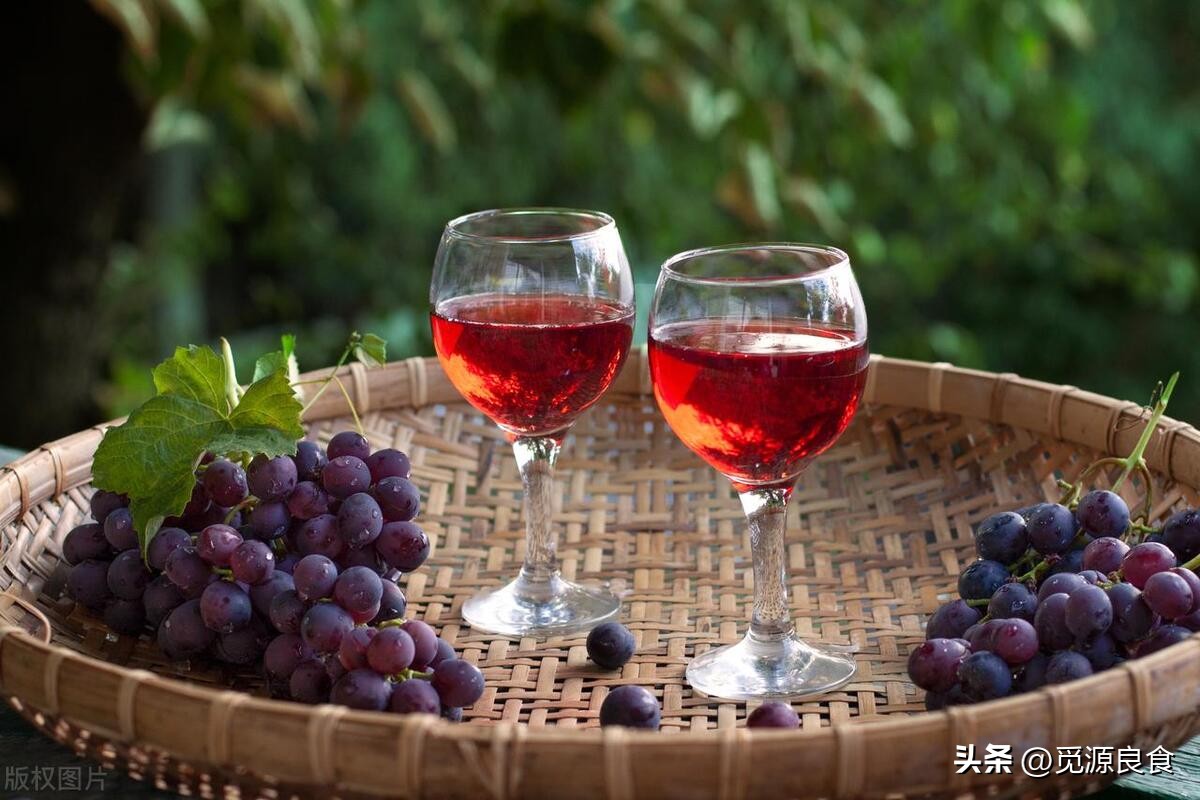 葡萄酒和红酒区别在哪,葡萄酒与红酒有什么区别吗