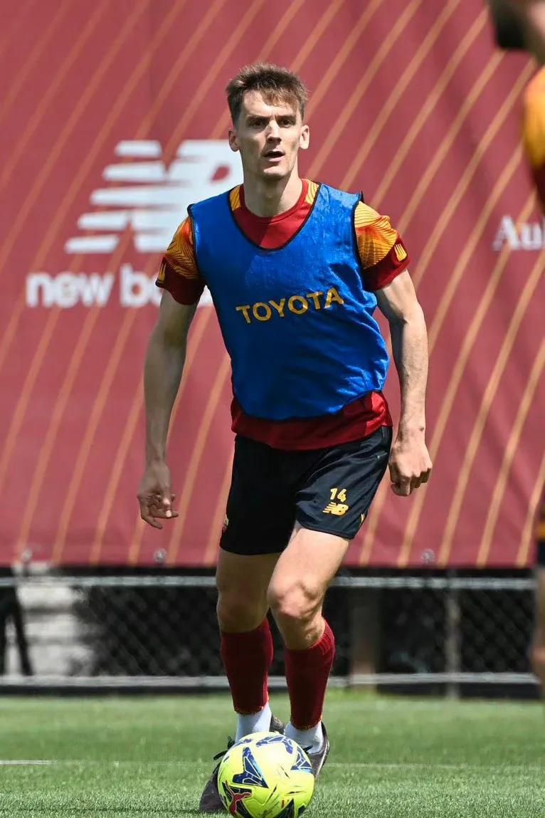 托蒂接受采访谈罗马