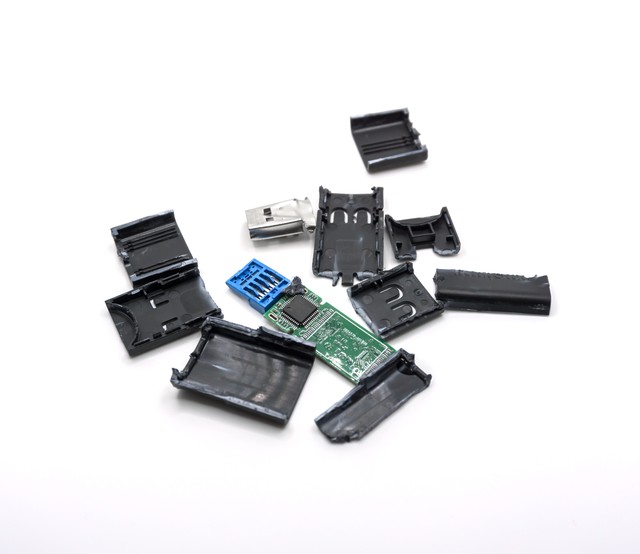 u盘显示需要格式化才能用怎么办,u盘显示需要格式化怎么恢复数据