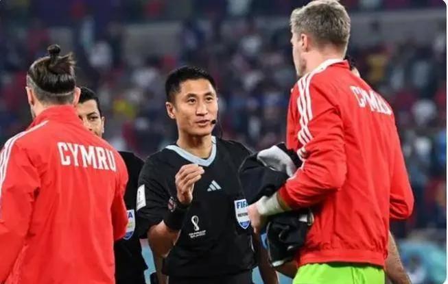 马宁执法卡塔尔vs巴勒斯坦,中国裁判马宁在卡塔尔执法哪几场