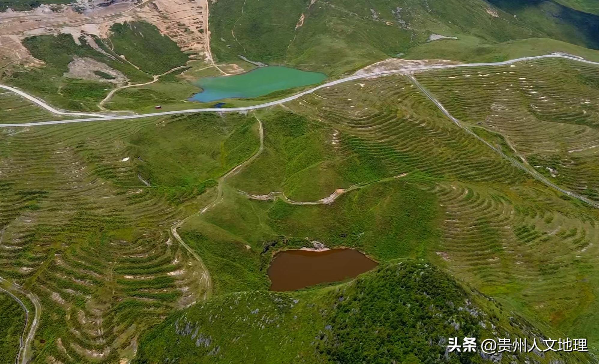 贵州深山恶魔之眼洞,探险中国贵州恶魔之眼