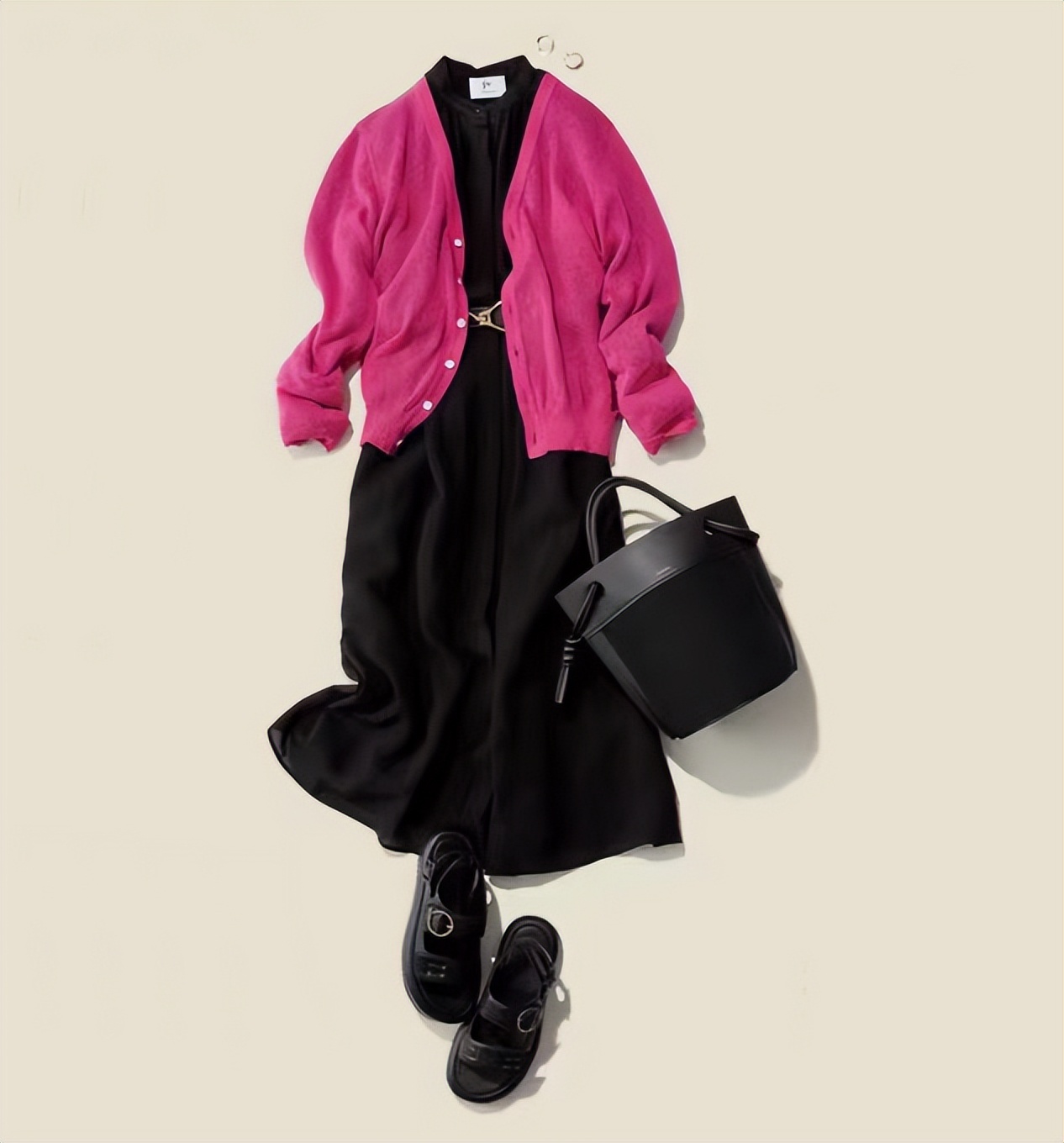 一衣多穿搭配讲解,一衣多穿穿搭小妙招