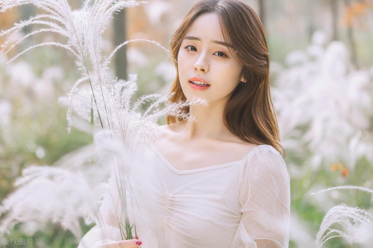 故事：为躲相亲，我花五百块租一帅哥假扮男友，他却真想和我领证