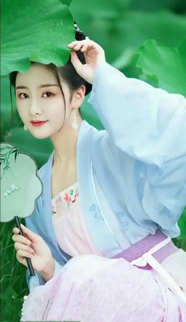 咏荷诗大全100首,十首绝美的咏荷古诗文库