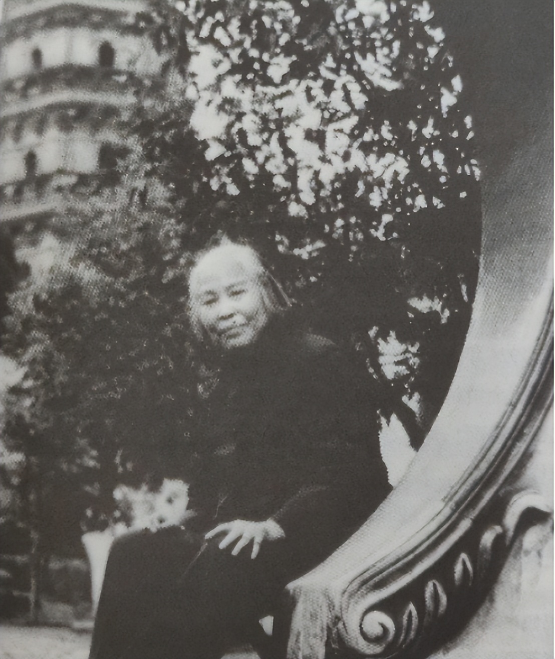 66年听侄女贺小平说，要坐火车去北京，*子珍贺**：小平，我也要去