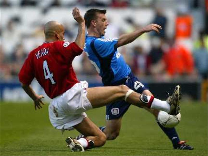 承诺不去拜仁，拒绝巴萨尤文，德国多面手被忠诚耽误，退役时零冠