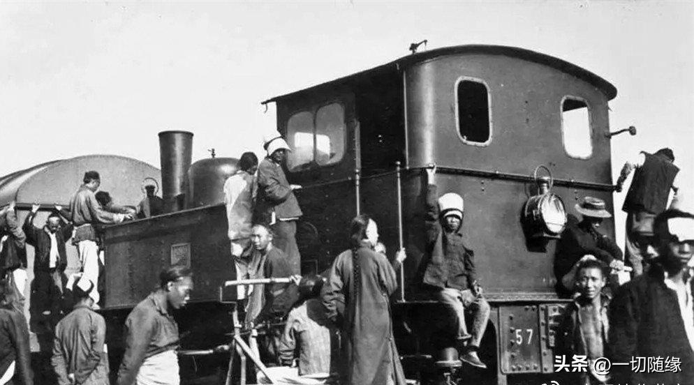 晚清真实：花楼女子媚态撩人，丰乳肥臀，30张老照片尽展风姿迷人