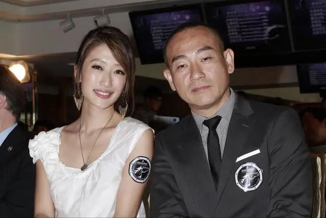 黄子华栋笃笑tobeornottobe,黄子华栋笃笑完整版最新