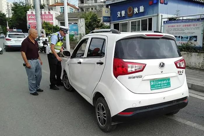 60以上老年人驾照新政策,60岁以上老人考驾照新规定