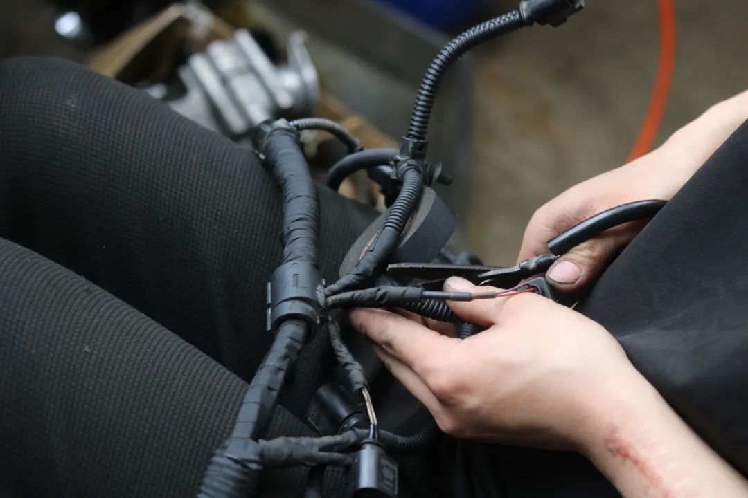 大众100万左右的车辉腾,重庆二手辉腾全面翻新修复