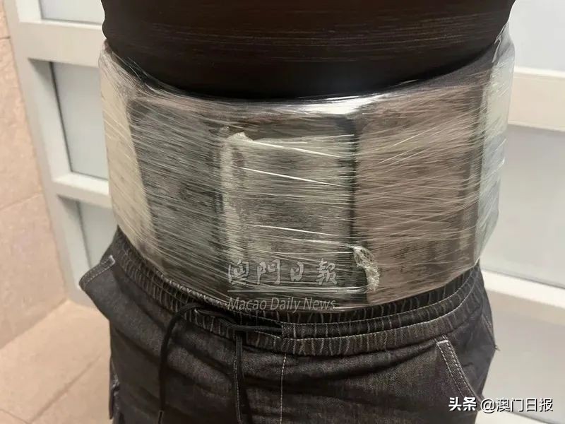 绑藏偷运940旧手机电子产品通关，35人被起诉