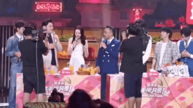 迪丽热巴：工作4年无休，获金鹰视后却被嘲，她是凭实力还是运气