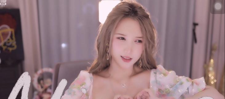 舞蹈区新战争?张琪格被嘲学米娜,南妹儿被封,粉丝*破爆**米娜