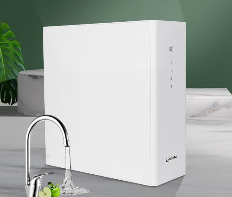 家用净水器买过滤壶还是净水器,净水器家用深度解析