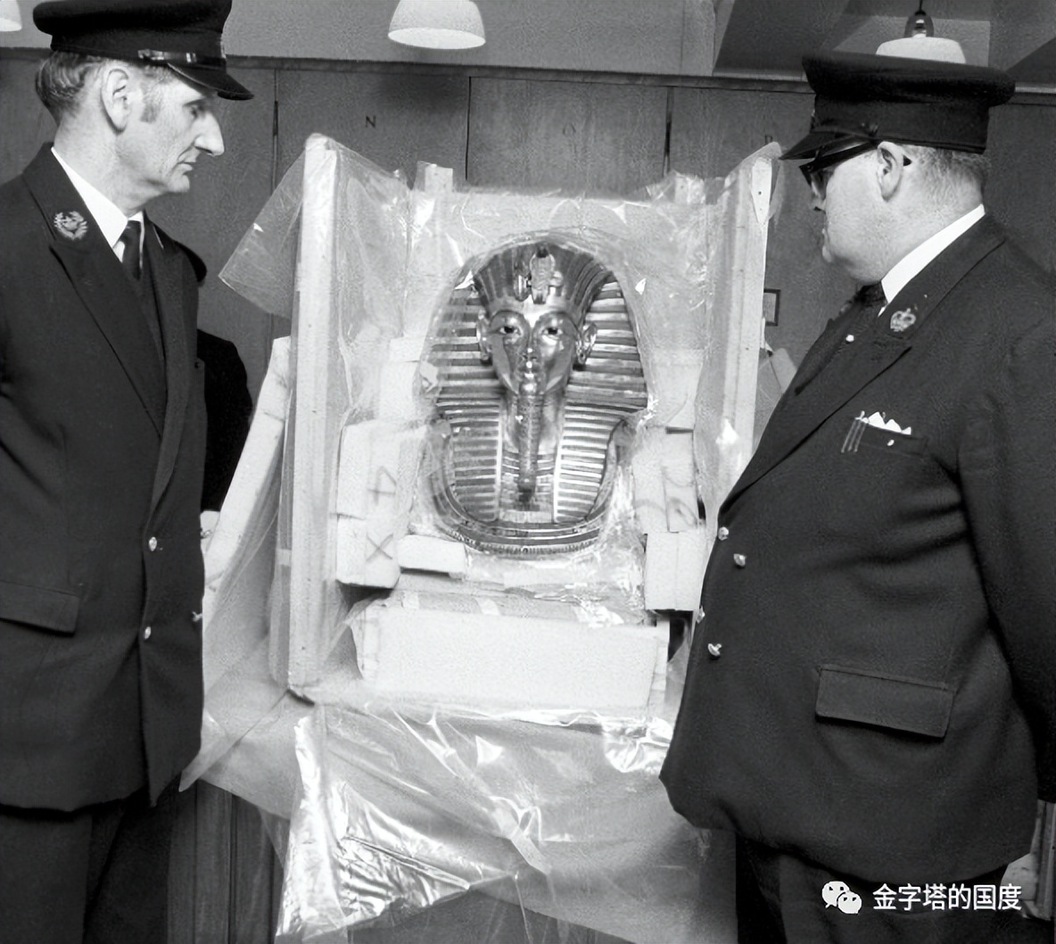 图坦卡蒙100年：埋在黄金堆里的神秘小皇帝