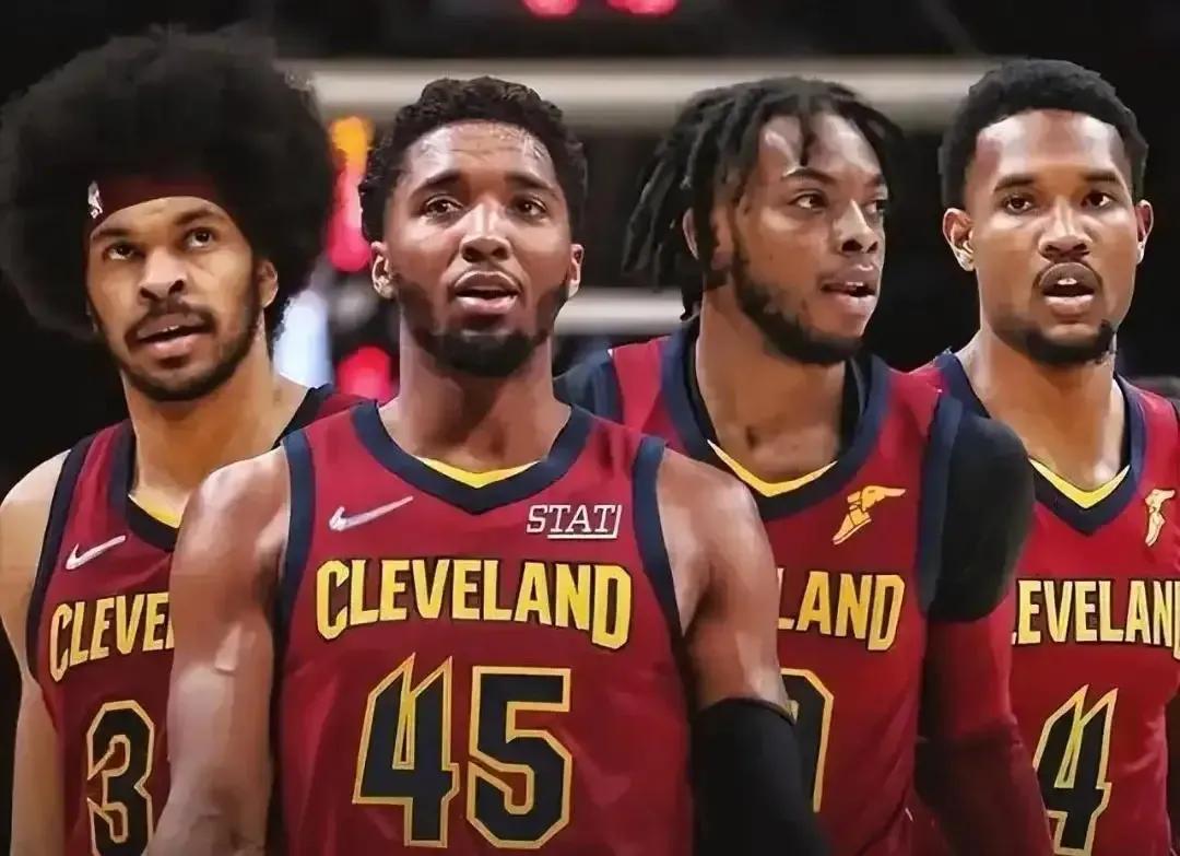 新赛季百大球星前五,篮网三巨头首秀打骑士回顾