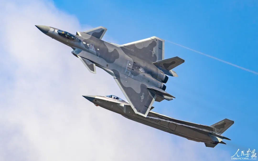 歼20首飞纪录片完整版,歼-20首飞珍贵画面曝光