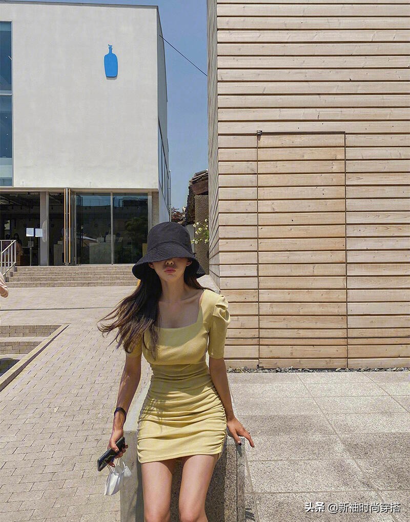 跟ins博主学穿搭夏,穿搭泡泡袖连衣裙